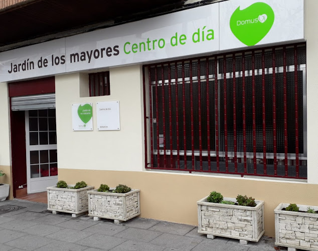 Centro De Día Para Mayores Domusvi Jardín De Los Mayores