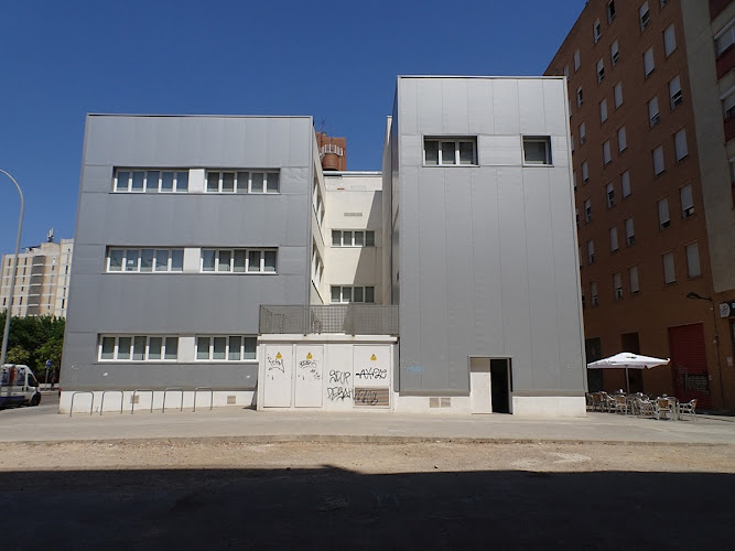 Centro De Día Para Personas Mayores Dependientes Tres Forques