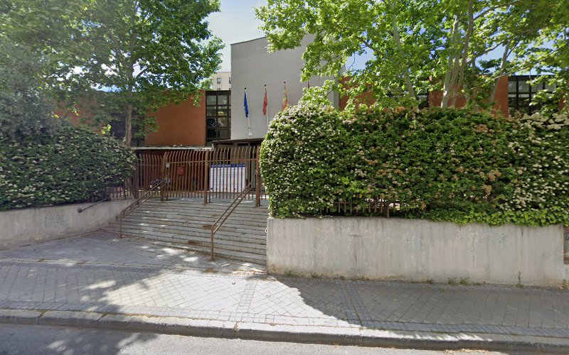 Centro De Mayores Y Centro De Día José Manuel Bringas