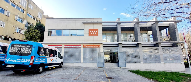 Centro De Mayores Y Centro De Día Los Carmenes