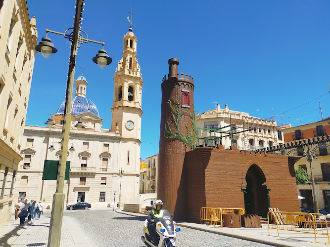 Centro Municipal De Mayores “La Plaça”