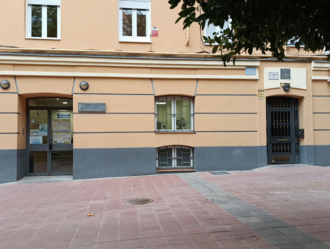 Centro Municipal De Mayores Luca De Tena