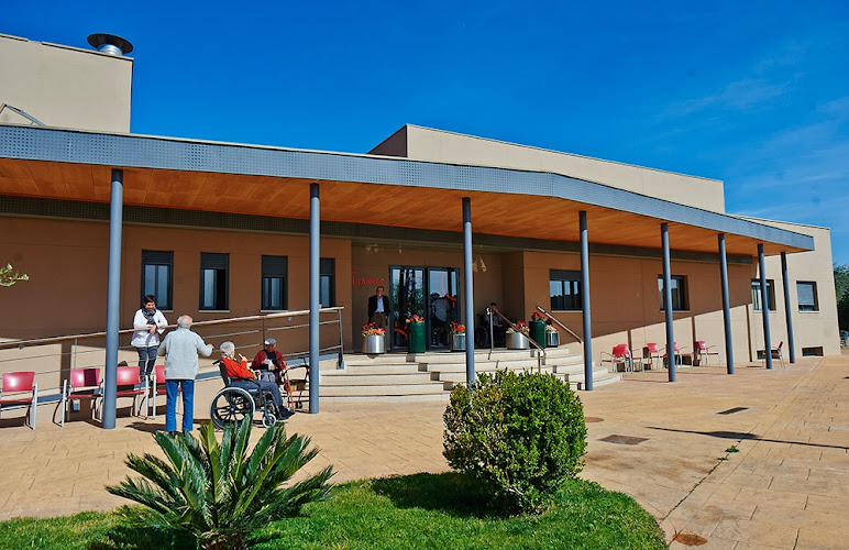 Colisée Anna | Residencia Y Centro De Día