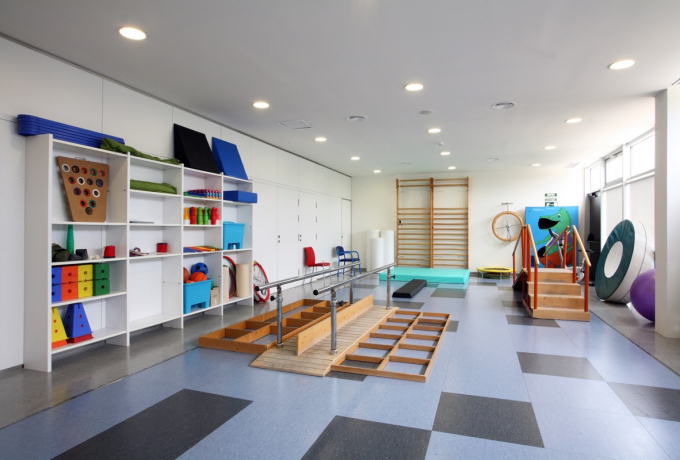 Sala de gimnasio y rehabilitación en Residència La Pineda, Terrassa